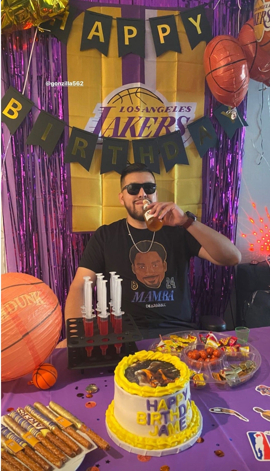 Dearbball_clients_satisfaits_basketball_tshirts_hoodies_sweats_nba_france_coques_telephone_iphones_samsung_kobe_Bryant_los_angeles_lakers